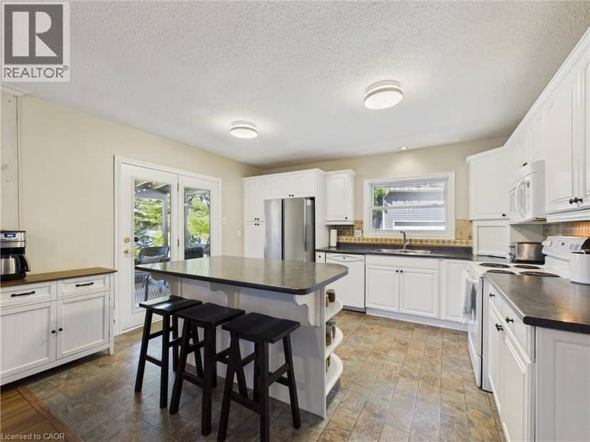 51 MCKELLAR LAKE Road, McKellar, photo 7