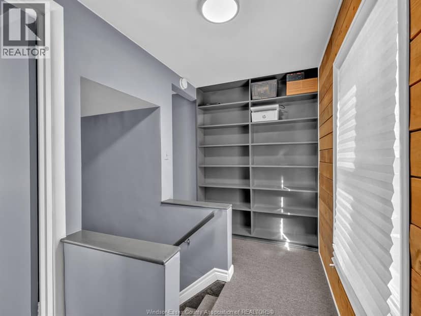1030 Fairview Boulevard — photo 19 of 40