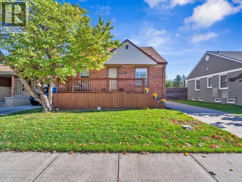 1030 Fairview Boulevard — photo 2 of 40