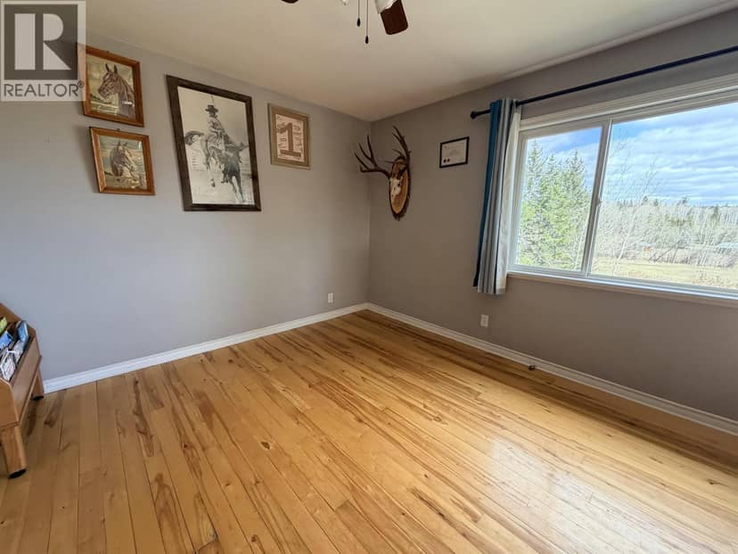 4583 Ridge Road — photo 9 of 40