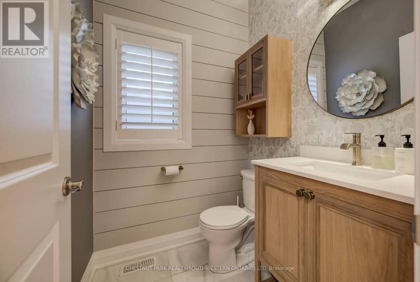 35 Greyhawk Street — photo 16 of 40