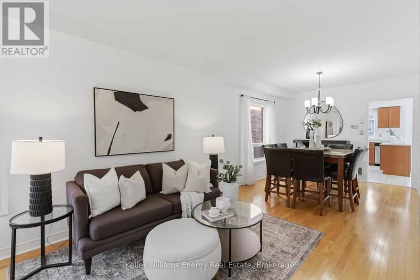 338 Dowson Loop, Newmarket, photo 8
