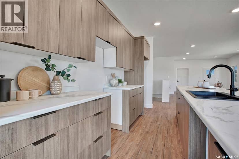 101 Emma CRESCENT — photo 10 of 23