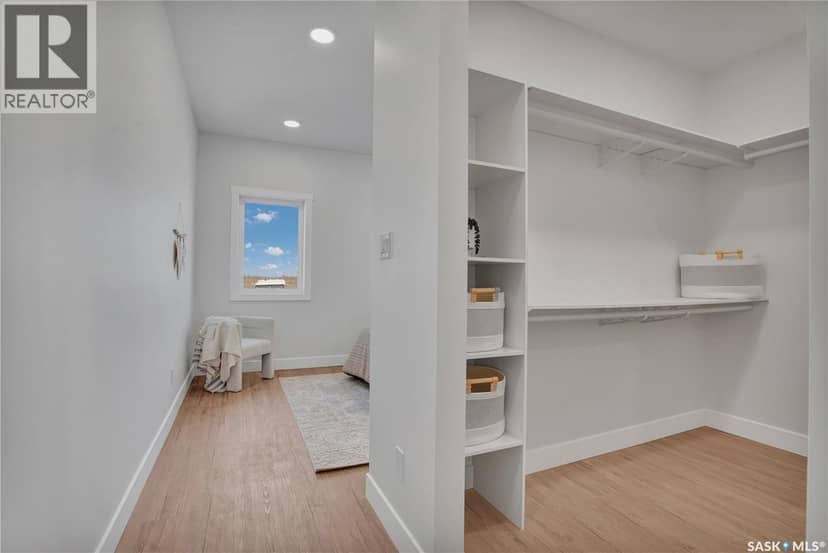 101 Emma CRESCENT — photo 12 of 23