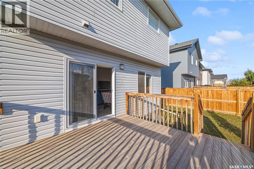 814 LaBine CRESCENT — photo 13 of 40