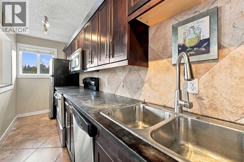 6, 1905 11 Avenue SW — photo 15 of 27