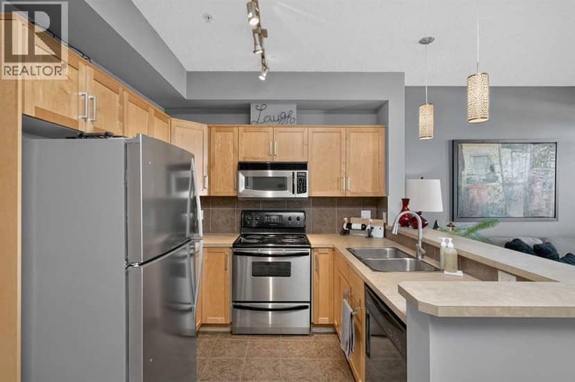 2, 140 Rockyledge View NW, Calgary, photo 8