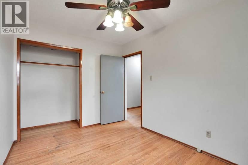 5404 Valentine Crescent SE — photo 29 of 35