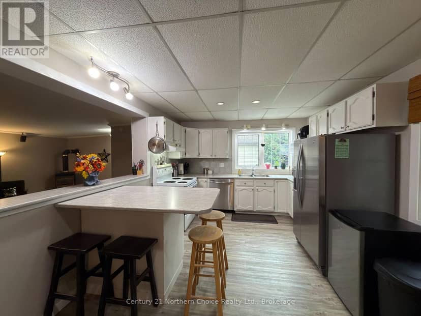648 Scott Street — photo 10 of 40