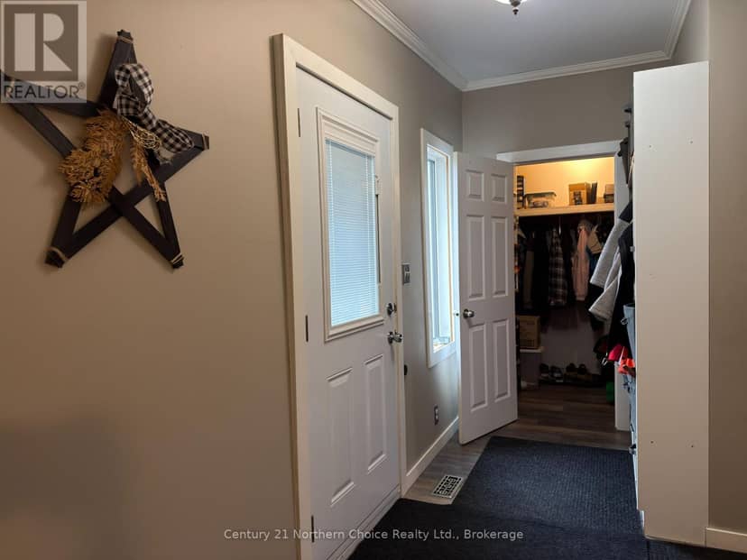 648 Scott Street — photo 19 of 40
