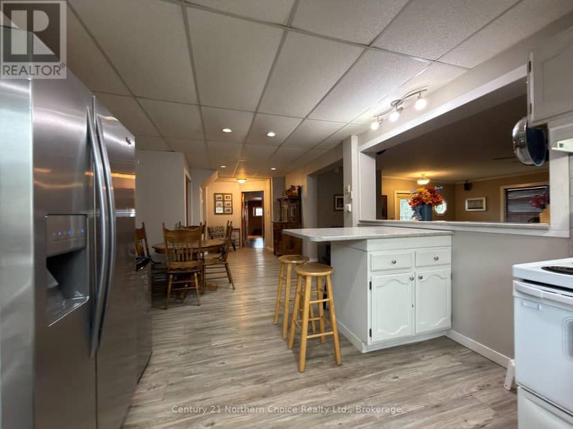 648 Scott Street, Fort Frances, photo 8