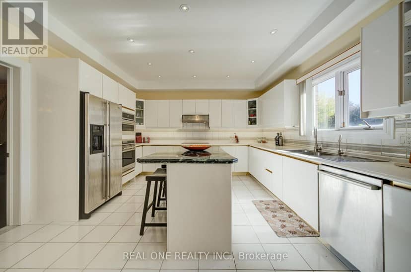 261 McKee Avenue — photo 10 of 40
