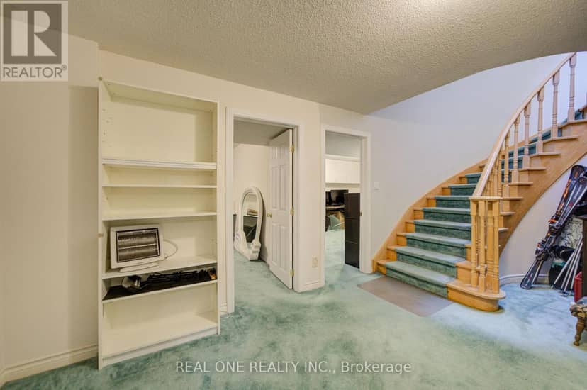 261 McKee Avenue — photo 32 of 40
