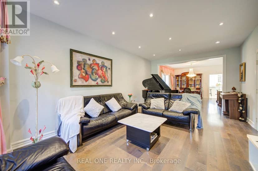 261 McKee Avenue, Toronto, photo 7