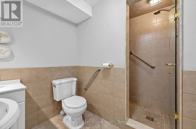 1 - 1 Woodland Court — photo 21 of 26