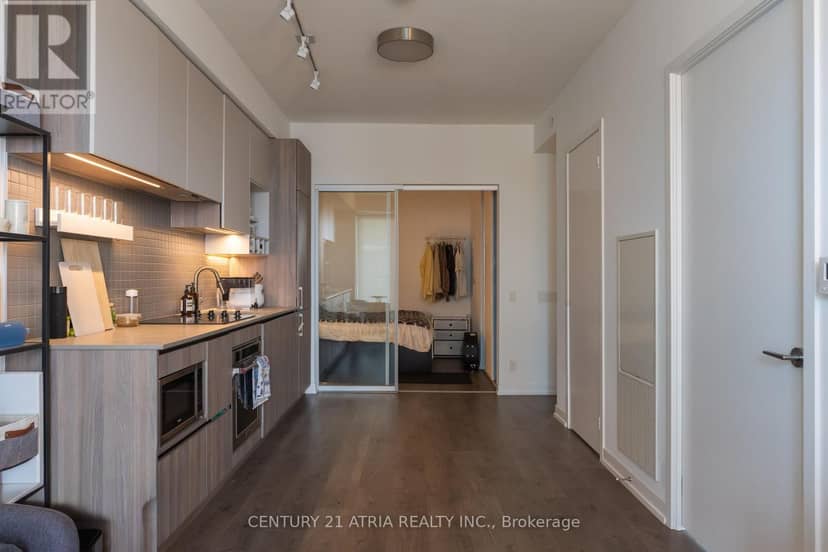2803 - 950 Portage Parkway, Vaughan, photo 3