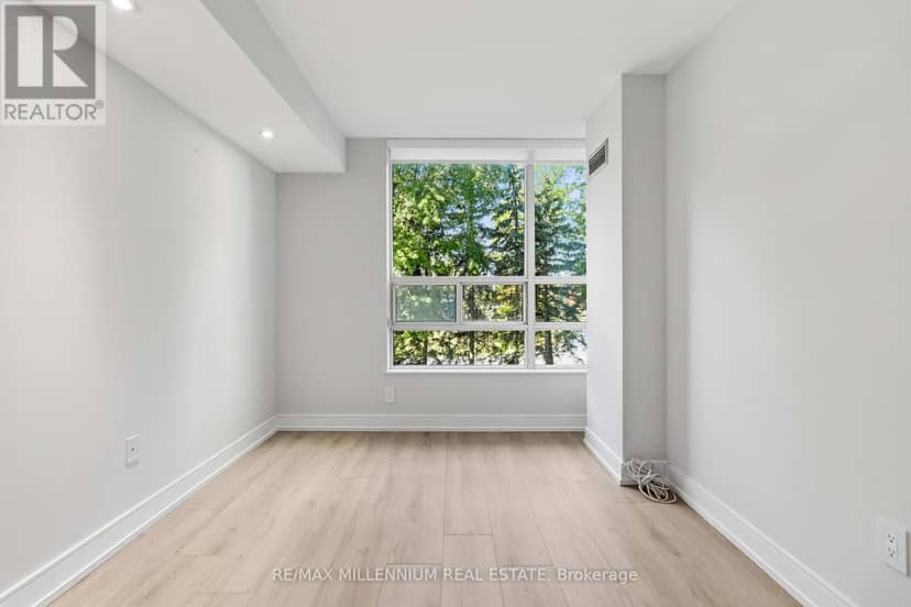 223 - 7805 Bayview Avenue — photo 19 of 40