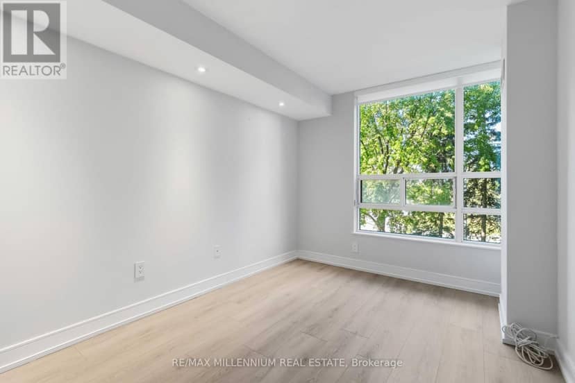 223 - 7805 Bayview Avenue — photo 20 of 40