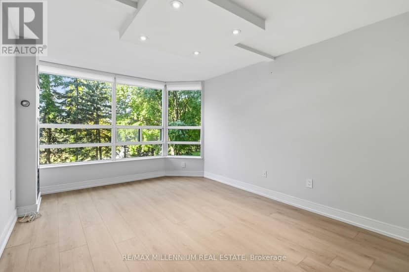 223 - 7805 Bayview Avenue — photo 25 of 40