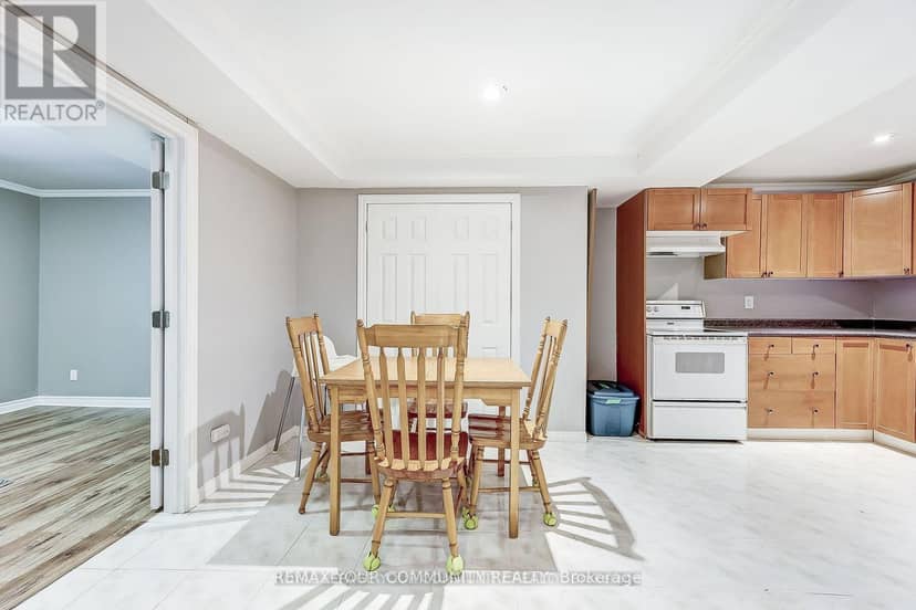 53 Bolton Drive — photo 23 of 34