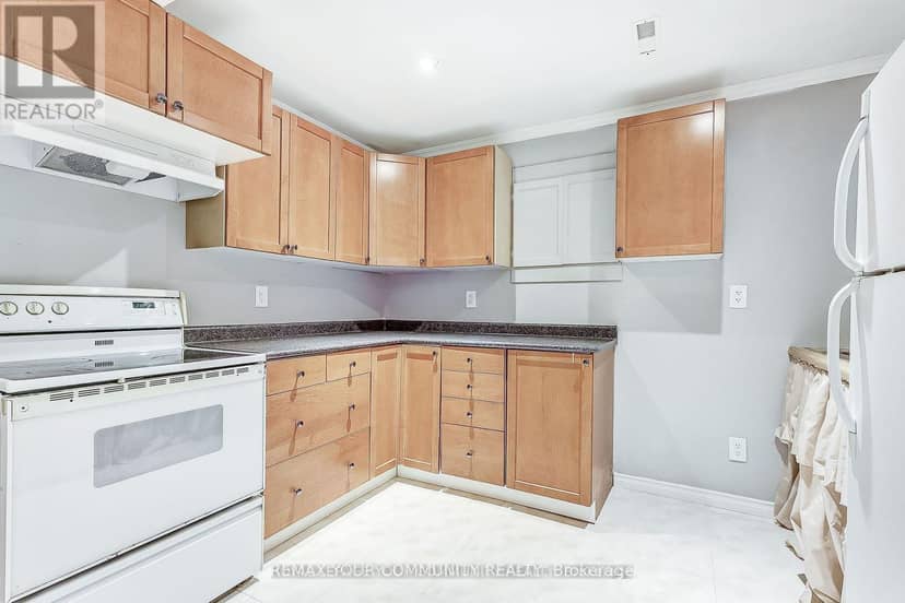 53 Bolton Drive — photo 24 of 34