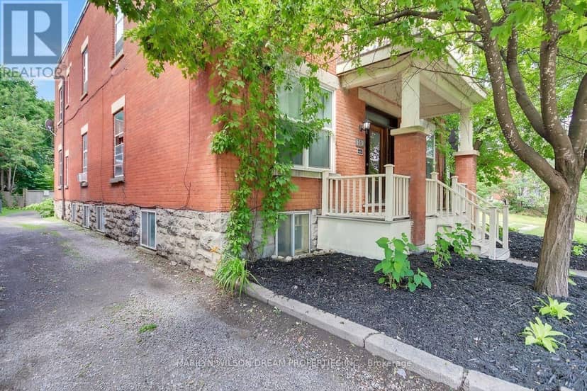 152 Goulburn Avenue, Ottawa, photo 2