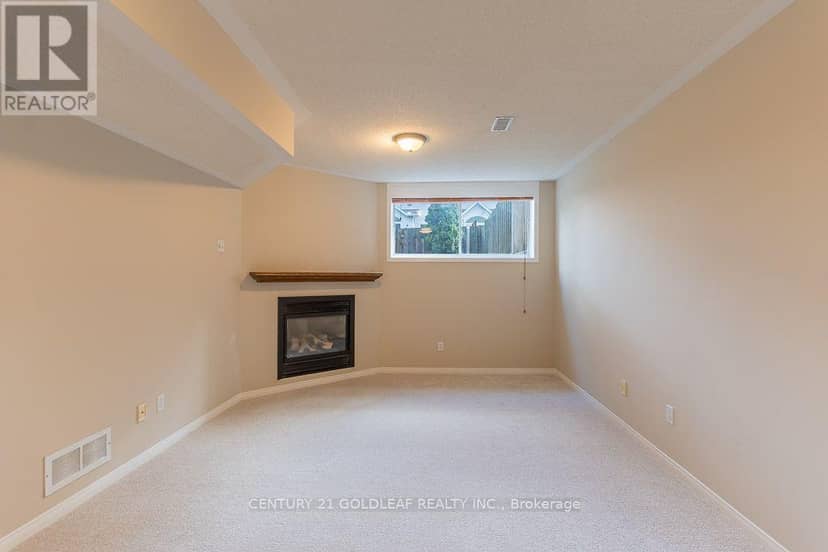 2260 Brockstone Crescent — photo 36 of 40