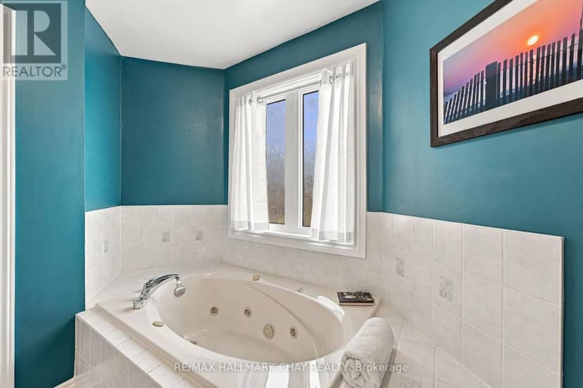 17 Sherwood Court — photo 19 of 28