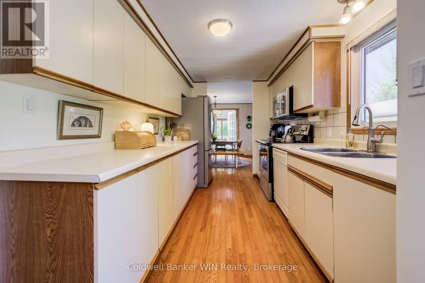 9 Cardinal Street — photo 12 of 40