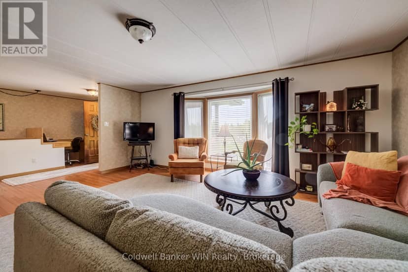 9 Cardinal Street, Brockton, photo 7