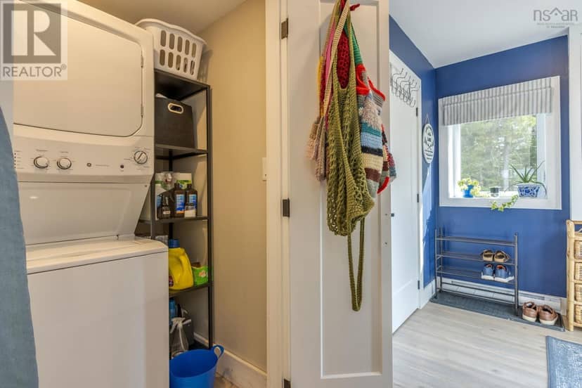 8 Alexander Avenue — photo 24 of 40