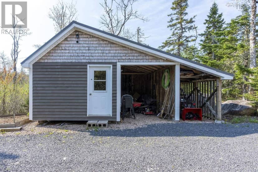 8 Alexander Avenue — photo 36 of 40