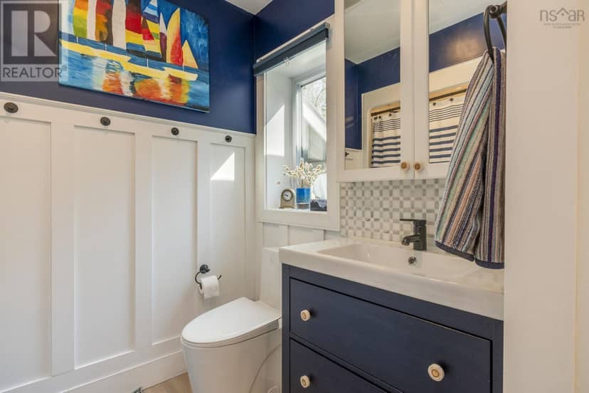 8 Alexander Avenue — photo 23 of 40