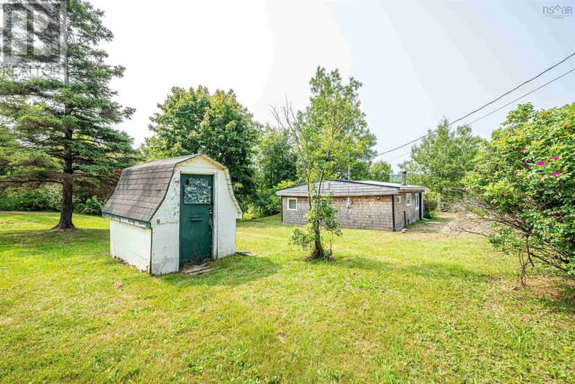 101 Lorne Smith Road — photo 37 of 40