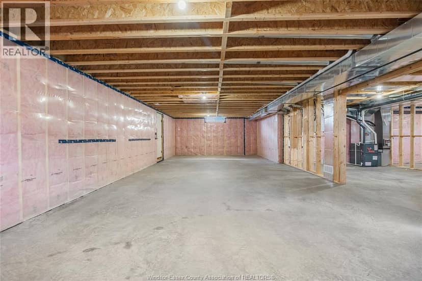 4615 Huron Church Line Road — photo 13 of 16