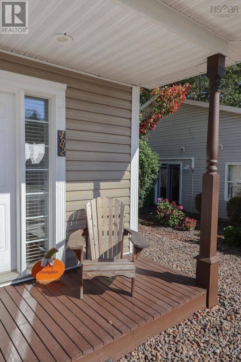 482 Glen Allan Drive, Bridgewater, photo 4