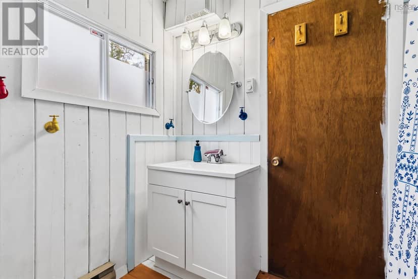 571 Falkenham Road — photo 18 of 40