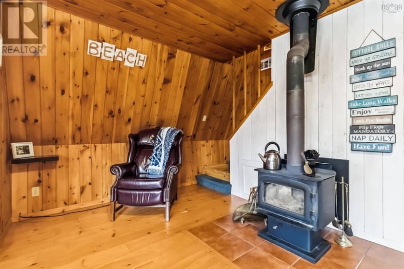 571 Falkenham Road — photo 9 of 40