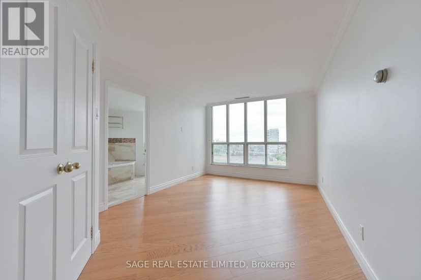 1806 - 2285 Lake Shore Boulevard W — photo 16 of 24