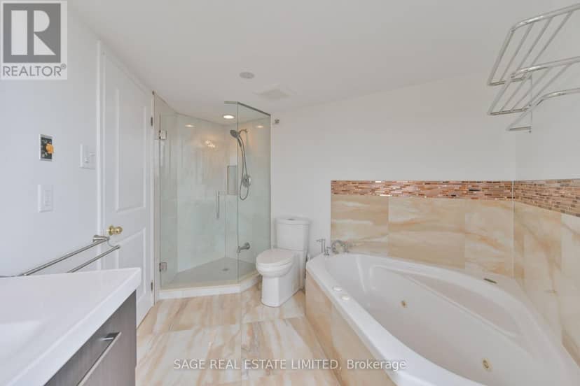 1806 - 2285 Lake Shore Boulevard W — photo 18 of 24