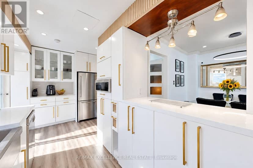 2458 Cobbinshaw Circle — photo 13 of 32