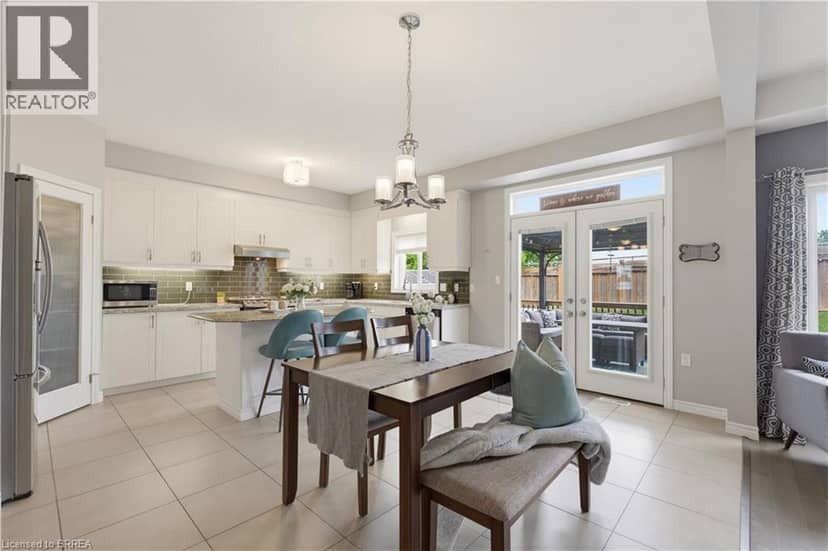 21 IRONGATE Drive — photo 11 of 40