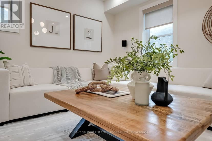 59 Fairwood Place E — photo 8 of 40