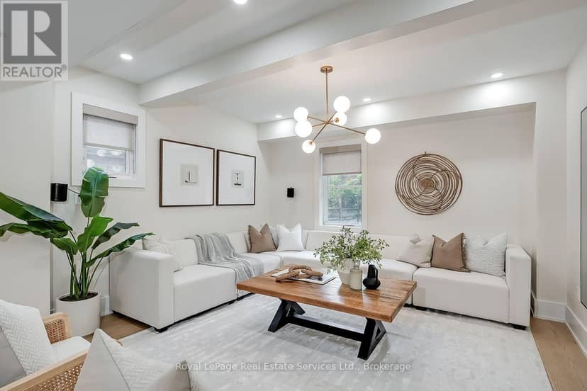 59 Fairwood Place E — photo 4 of 40