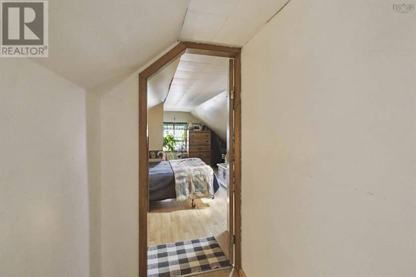 46 Roxbury Road — photo 36 of 40