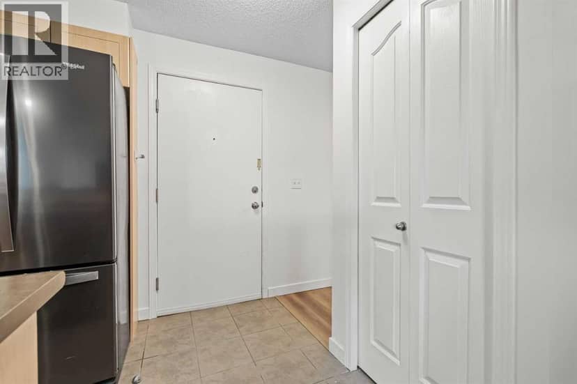 4307, 60 Panatella Street NW, Calgary, photo 2
