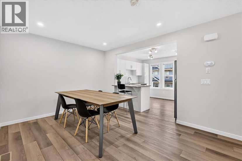 246 Cranbrook Square SE — photo 15 of 40