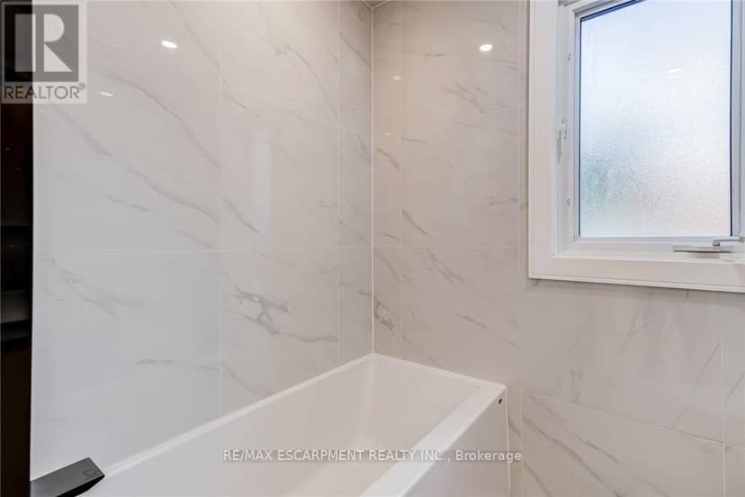 63 Hardale Crescent — photo 23 of 34