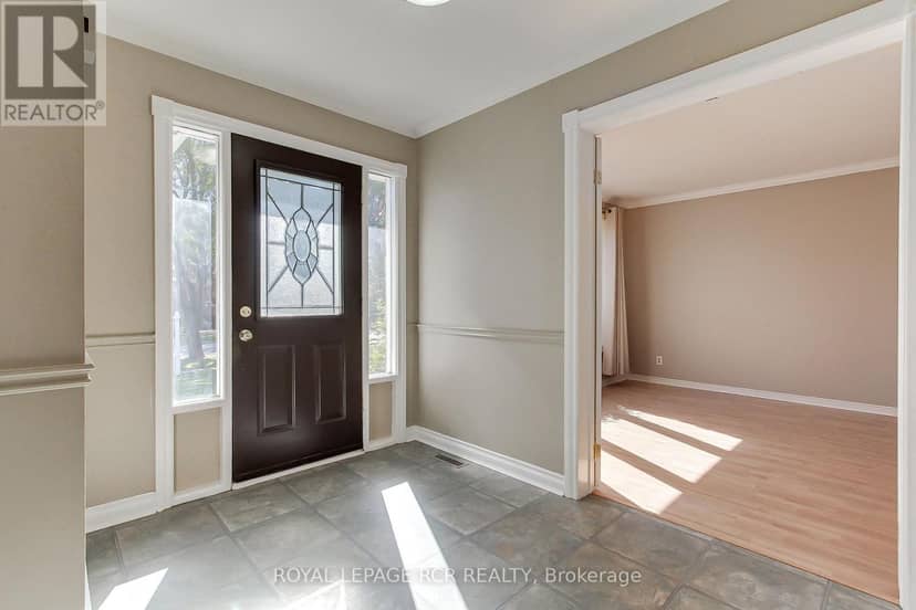 43 Crown Crescent — photo 4 of 40
