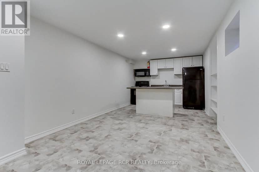 43 Crown Crescent — photo 31 of 40